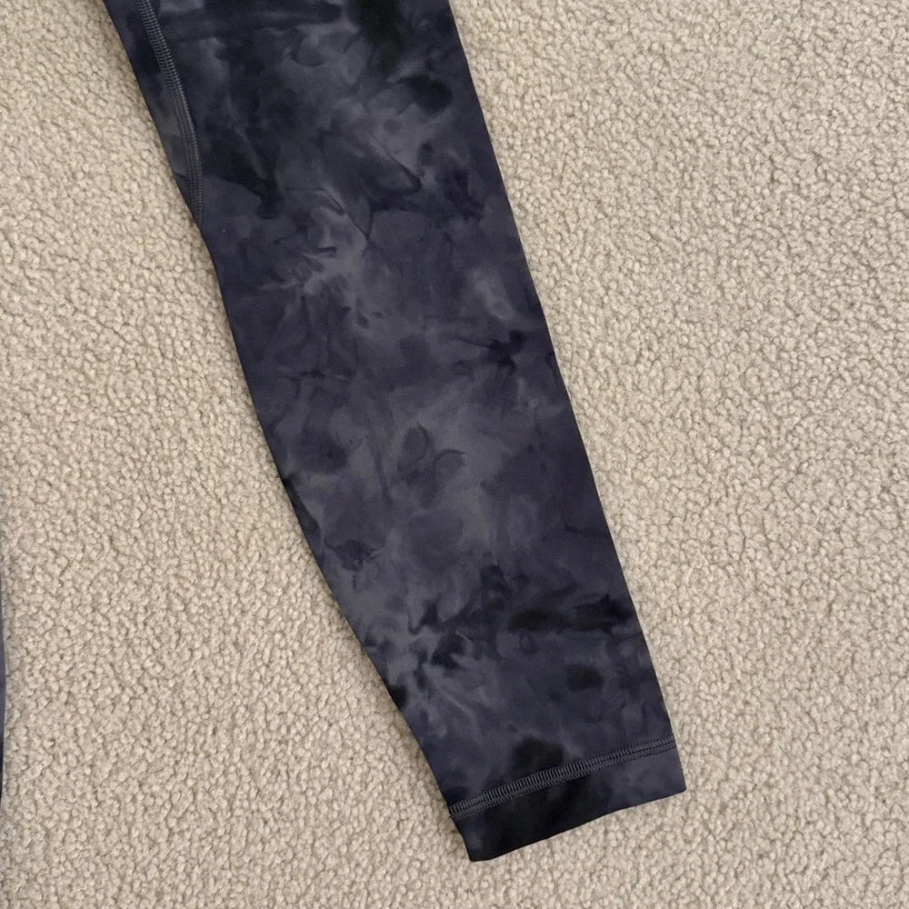 lululemon athletica Black Tie-Dye Leggings - Size 2